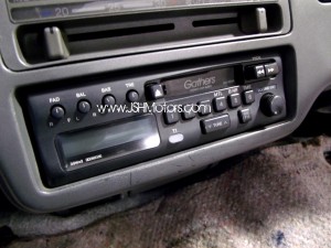 JDM Gathers Radio & Tape Player